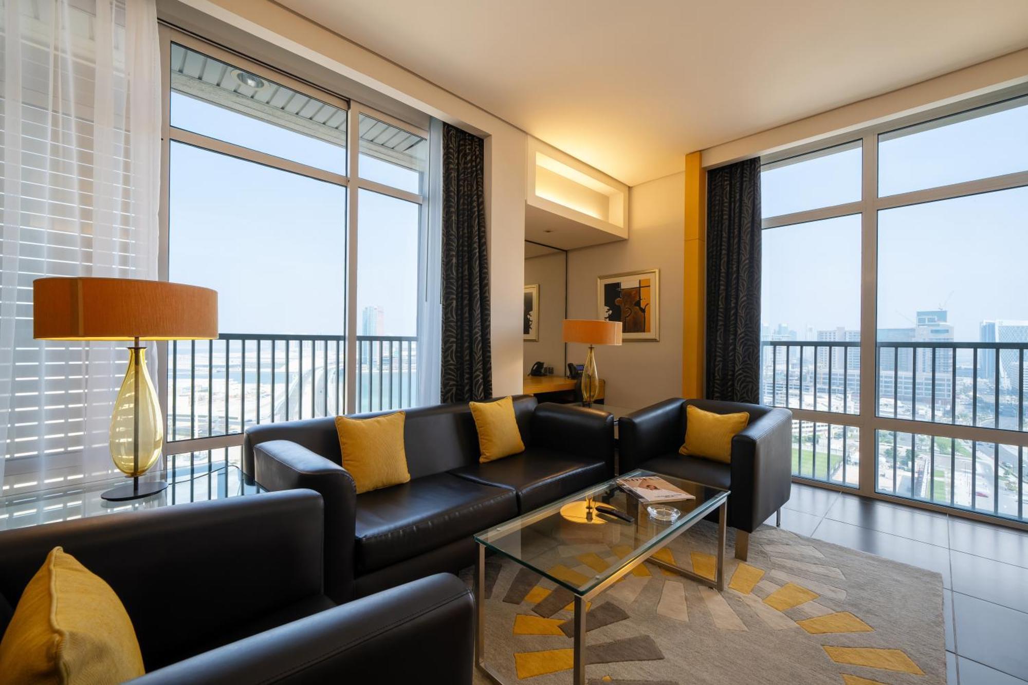होटल के अलावा Hala Arjaan By Rotana, Deluxe Abu Dhabi