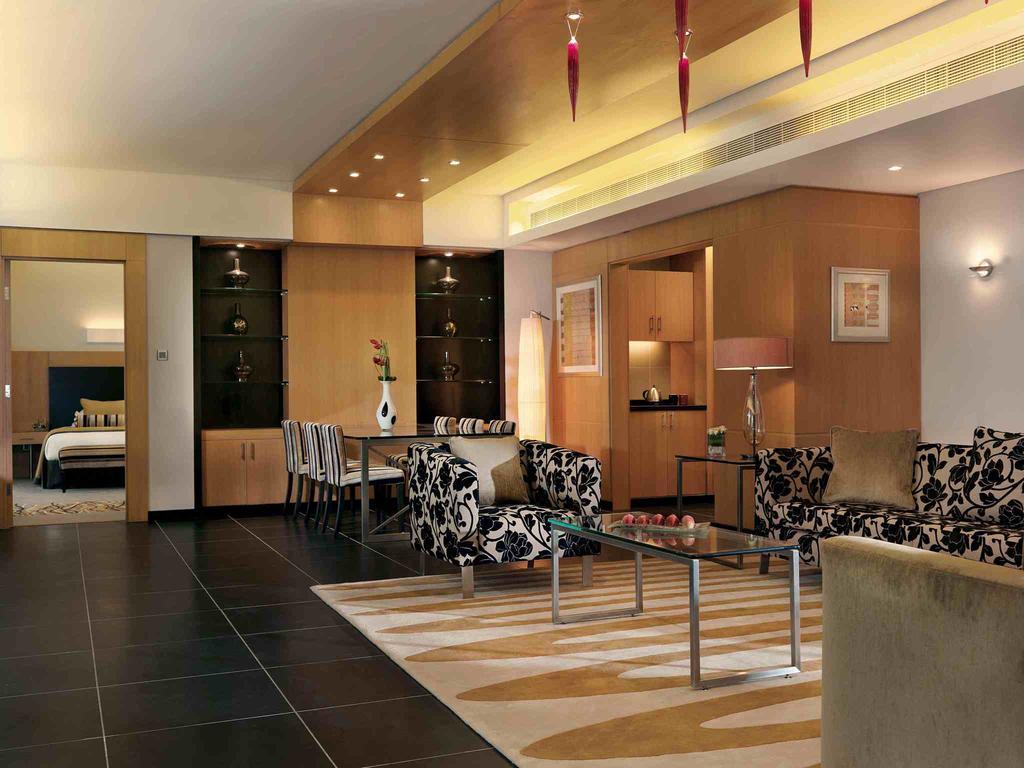 होटल के अलावा Hala Arjaan By Rotana, Deluxe