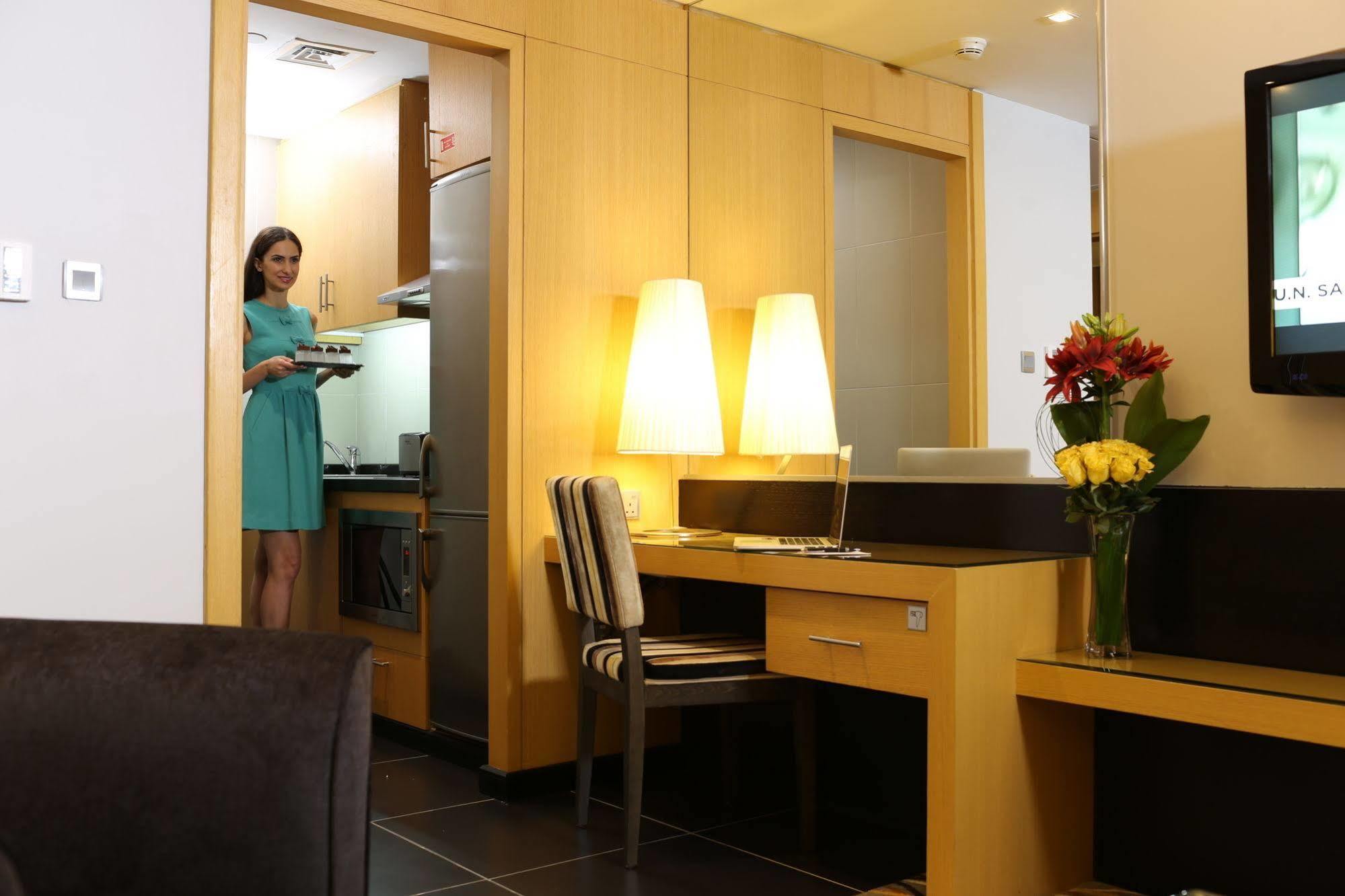 Apart-hotel Hala Arjaan By Rotana, Deluxe 4*